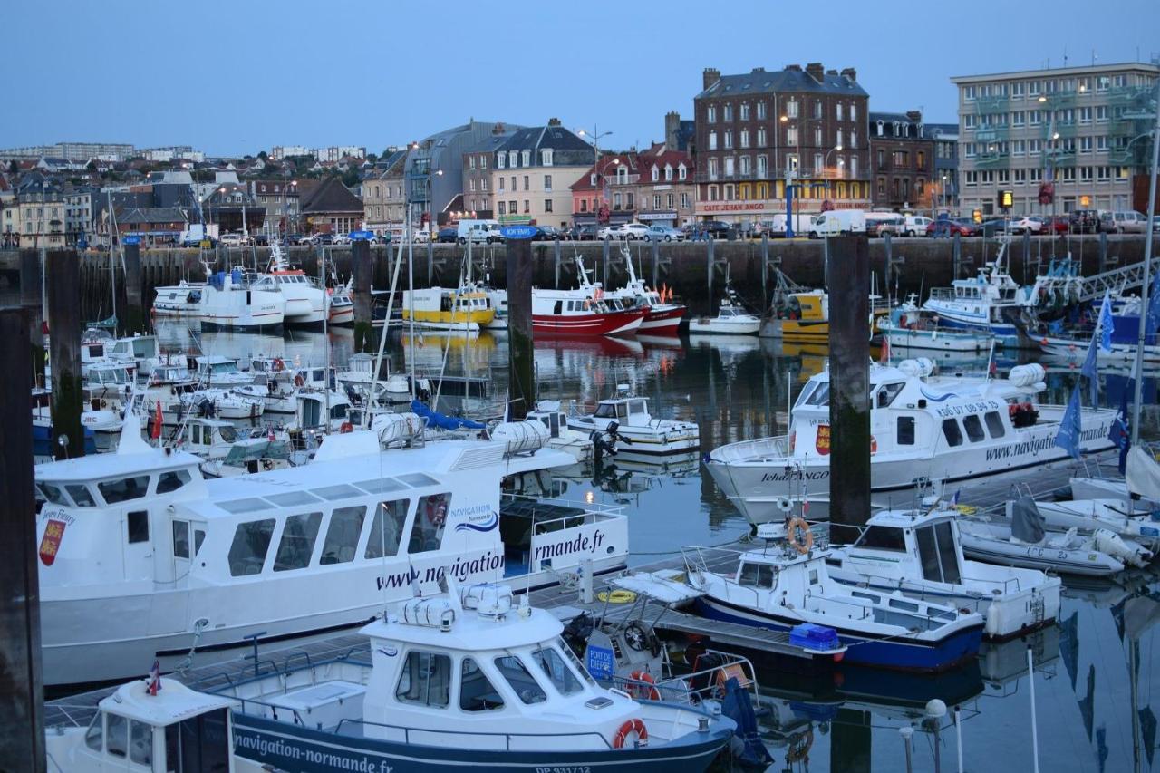 Sur Le Port De Plaisance - Proche Plage Et Centre Dieppe Bagian luar foto